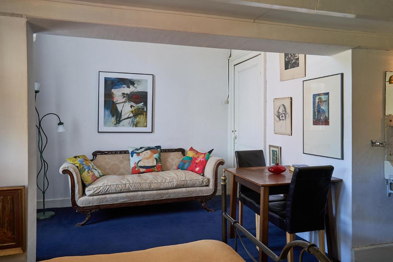 Huis Met De Leeuwenkoppen ديرين المظهر الخارجي الصورة