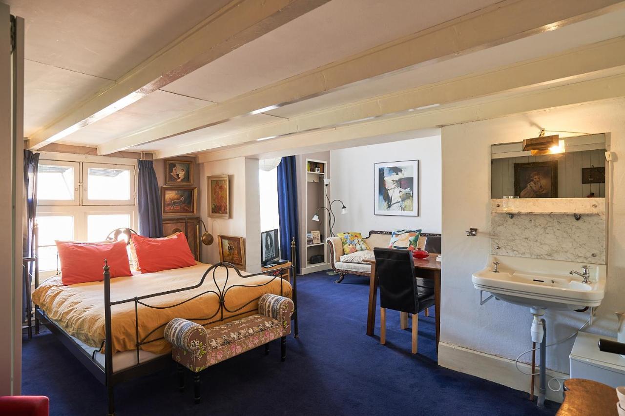 Huis Met De Leeuwenkoppen ديرين المظهر الخارجي الصورة