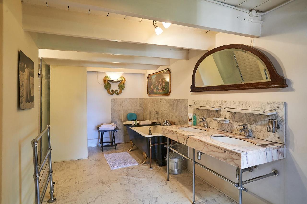 Huis Met De Leeuwenkoppen ديرين المظهر الخارجي الصورة