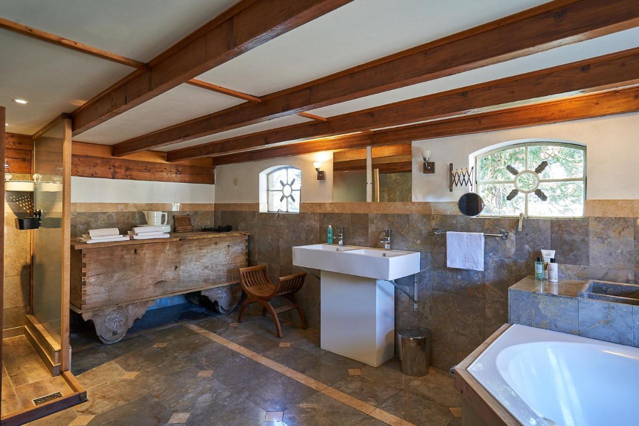 Huis Met De Leeuwenkoppen ديرين المظهر الخارجي الصورة