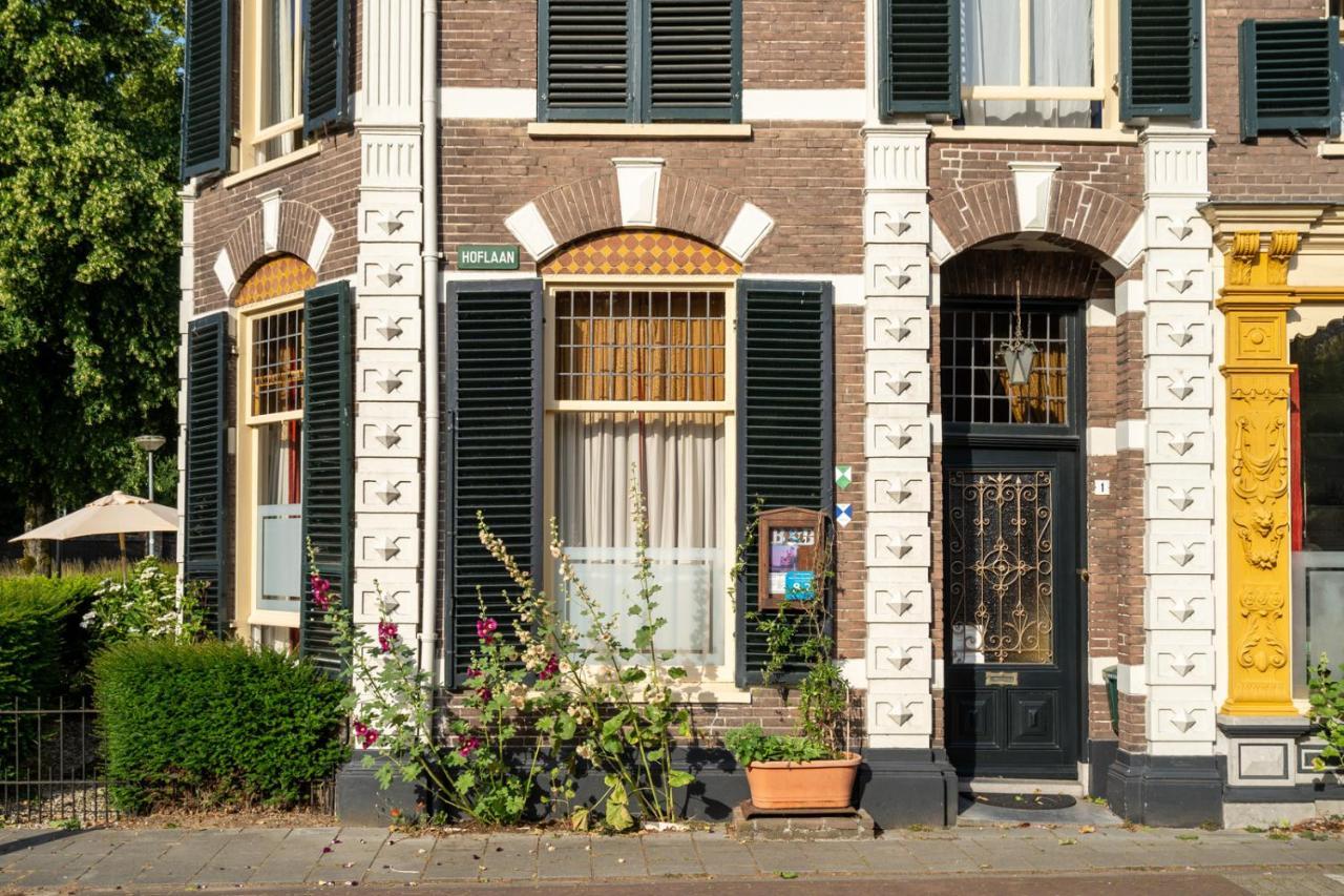 Huis Met De Leeuwenkoppen ديرين المظهر الخارجي الصورة