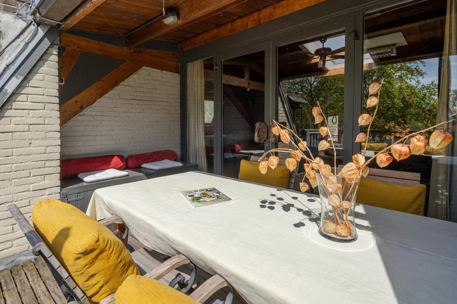 Huis Met De Leeuwenkoppen ديرين المظهر الخارجي الصورة